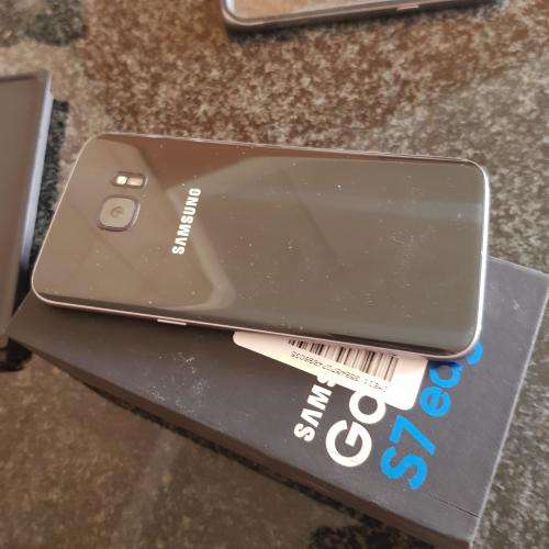 Samsung Galaxy S7 Edge 32 GB LTE Black Onyx (LIKE NEW with box and all accessories)