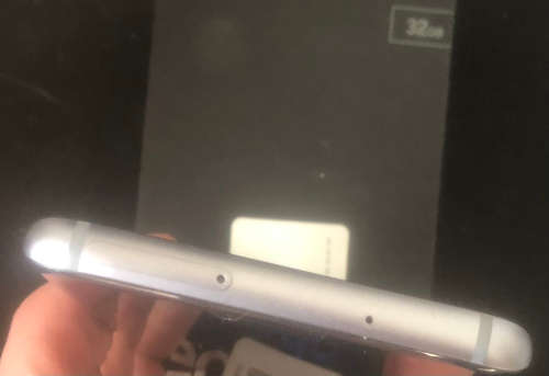 Samsung Galaxy S7 Edge 32 GB LTE Black Onyx (LIKE NEW with box and all accessories)