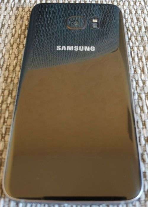 Samsung Galaxy S7 Edge 32 GB LTE Black Onyx (LIKE NEW with box and all accessories)