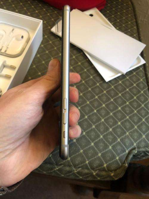 Apple iPhone 6S Plus 64GB (LIKE NEW with box, 90% battery health, all accessories and guarantee)