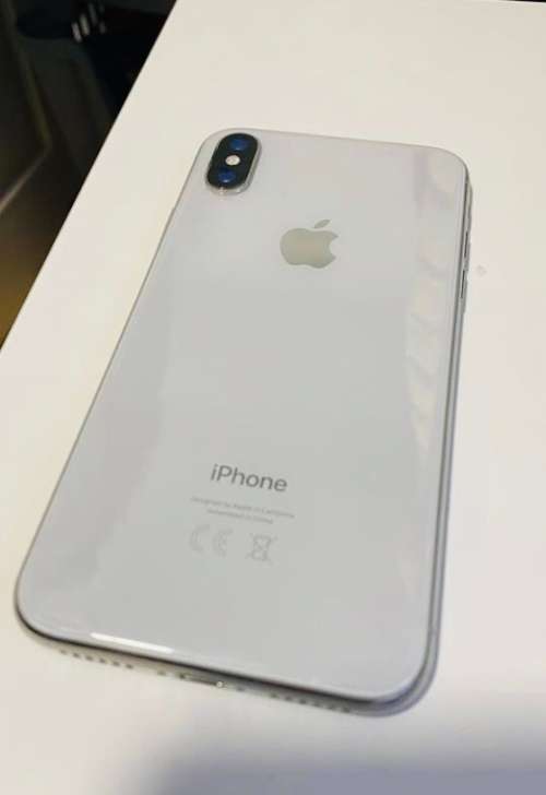 Apple iPhone X 64gb Silver (Very good condition with charger)