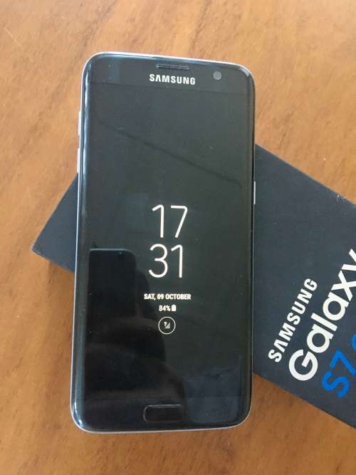 Samsung Galaxy S7 Edge 32GB Black Onyx (Full set - excellent condition)
