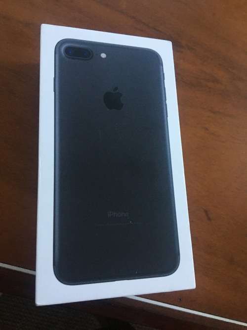 Apple iPhone 7 Plus 32GB Matte Black (Excellent condition with charging cable and box)