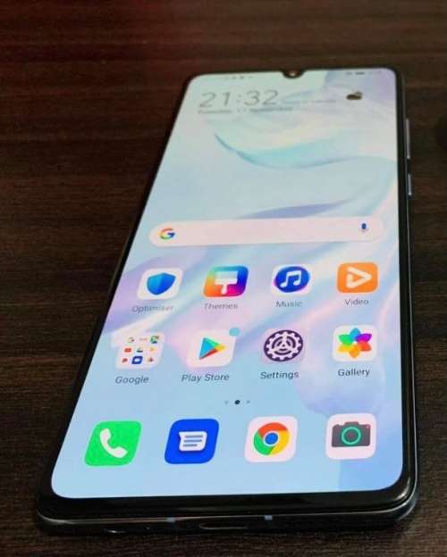 Huawei P30 Pro 256GB Breathing Crystal single sim(Excellent condition with charger)