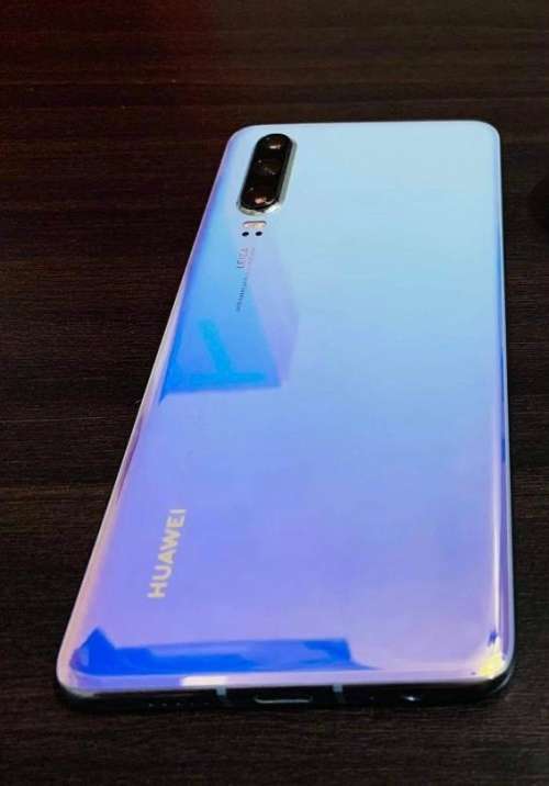 Huawei P30 Pro 256GB Breathing Crystal single sim(Excellent condition with charger)