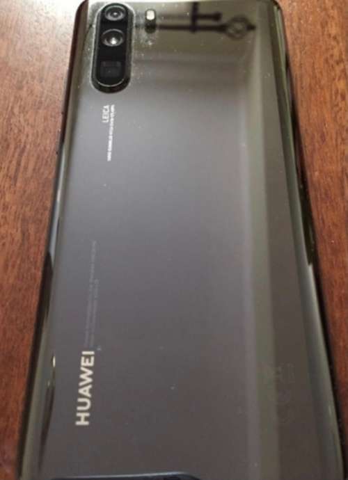 Huawei P30 Pro 256GB Black (Excellent condition with charger)