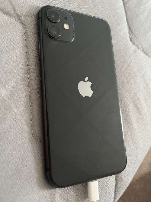 Apple iPhone 11 64GB Black 86% battery (Excellent condition with charger and cover - no face id)