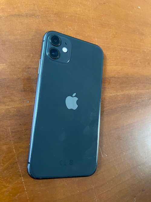 Apple iPhone 11 64GB Black 86% battery (Excellent condition with charger and cover - no face id)
