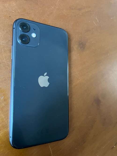 Apple iPhone 11 64GB Black 86% battery (Excellent condition with charger and cover - no face id)