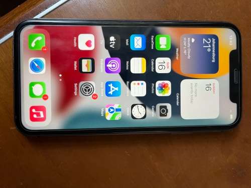 Apple iPhone 11 64GB Black 86% battery (Excellent condition with charger and cover - no face id)