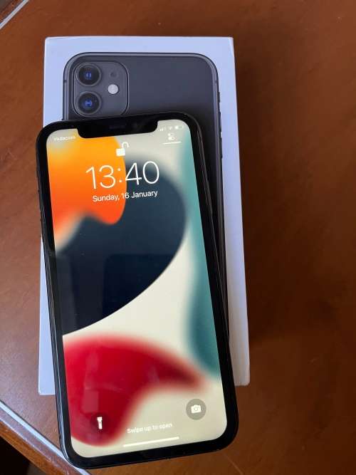 Apple iPhone 11 64GB Black 98% battery(Excellent condition with box, charger and premium cover)