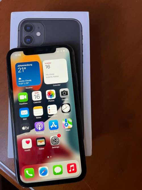 Apple iPhone 11 64GB Black 98% battery(Excellent condition with box, charger and premium cover)