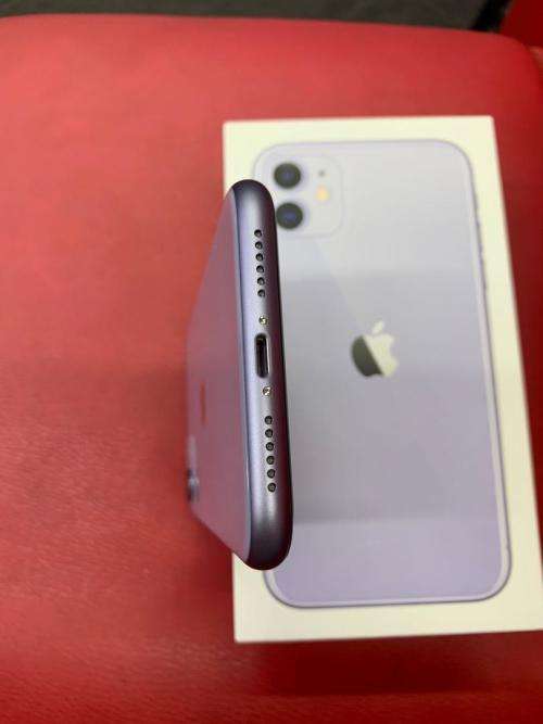 Apple iPhone 11 64GB purple (Excellent condition with box, charger  - 15 day guarantee)