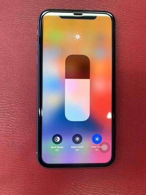 Apple iPhone 11 64GB purple (Excellent condition with box, charger  - 15 day guarantee)