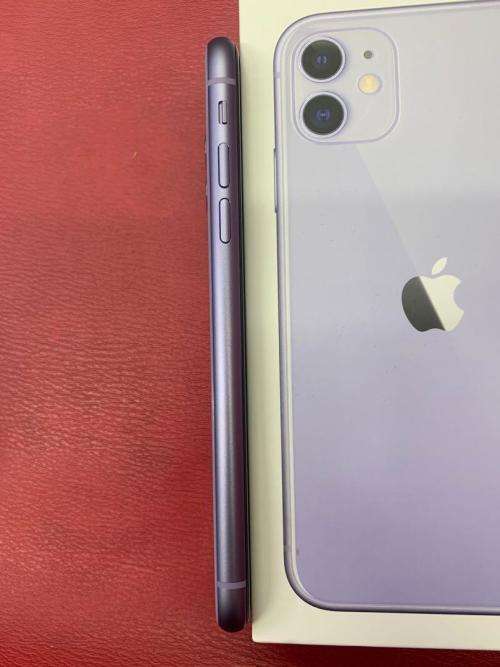 Apple iPhone 11 64GB purple (Excellent condition with box, charger  - 15 day guarantee)