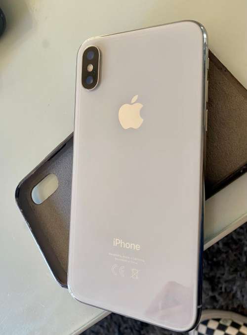 Apple iPhone X 64GB silver  battery 84%(very good condition with charger - no Face ID )
