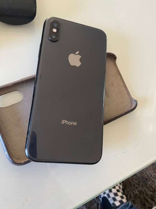 Apple iPhone X 64GB space grey battery 84% Excellent condition with charger & box - no Face ID )