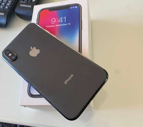 Apple iPhone X 64GB space grey battery 84% Excellent condition with charger & box - no Face ID )