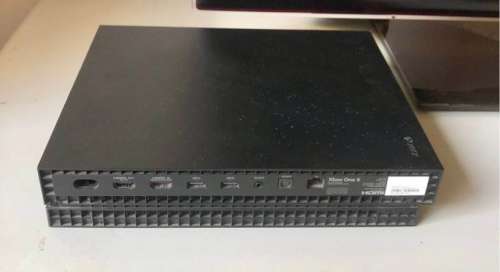 Xbox One X 1TB with 1 controller & game (good condition - black no box)