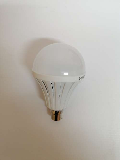 LED Emergency Globe ( Screw base) 12W