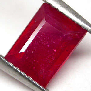 2.22ct BAGUETTE CUT RUBY