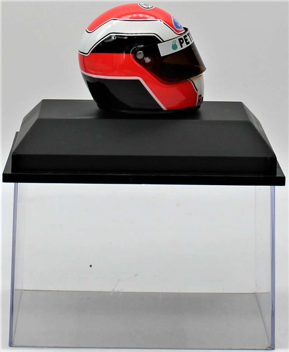 MiniChamps - 3x Formula 1 Driver Helmets in Display - Johnny Herbert & Damon Hill - 1995, 1996
