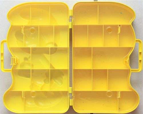 Smurf - Scarce Vintage Collector`s Case - Houses over 30 Smurfs