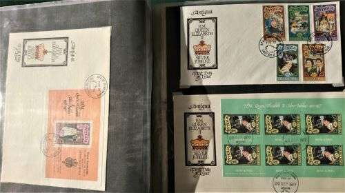 1977 - Queen Elizabeth II - The Queen`s Silver Jubilee - Official Cover Album