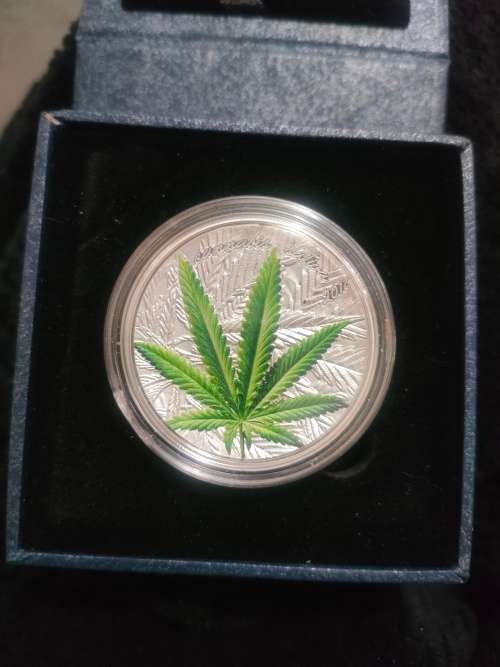 Republic of Benin 1 OZ Silver Coin. 1000 Francs. Only 999 minted. Partly coloured