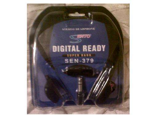 Buy these Stereo Headphones and get a mini reading light free