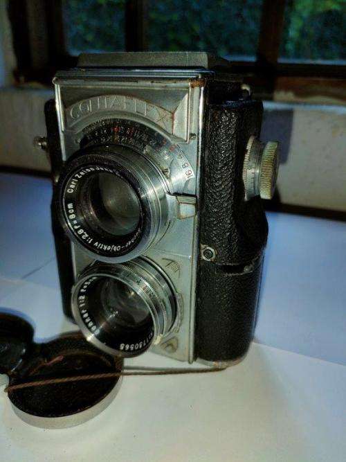 Rare Zeiss Ikon Contaflex TLR 35mm Camera.
