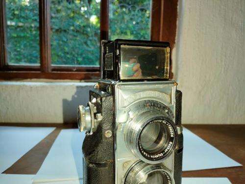 Rare Zeiss Ikon Contaflex TLR 35mm Camera.