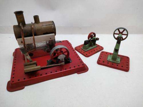 Mamod Steam engine toy with two Hammer accesories.