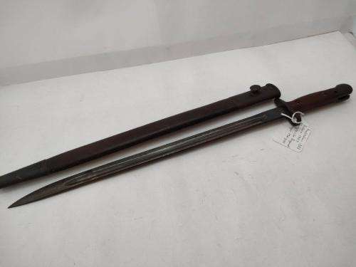 Australian Pattern 1907 Mangrovite Bayonet and sheat with Slazanger grips.