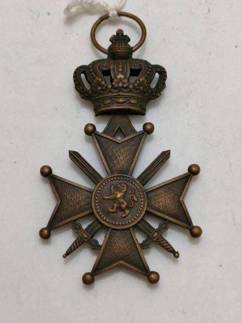 Full Size Belgian Croix de Guerre Medal.