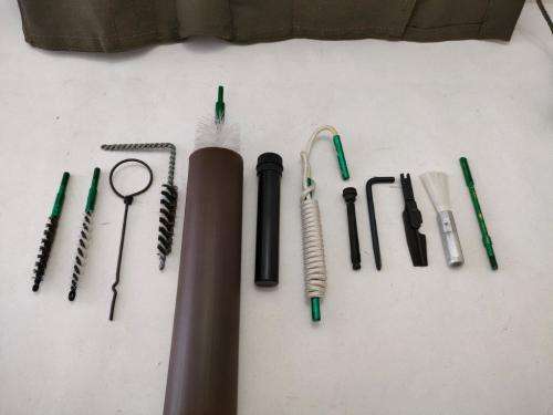 SADF R4 Cleaning kit with Pull through. Un-Issued. price is per set. 5 Available.