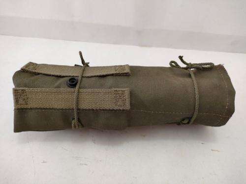 SADF R4 Cleaning kit with Pull through. Un-Issued. price is per set. 5 Available.