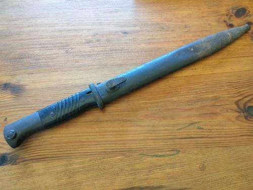 German WWII KS98 bayonet and scabbard. With matching numbers Scabbard made by Carl Eikhorn.