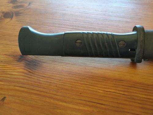 German WWII KS98 bayonet and scabbard. With matching numbers Scabbard made by Carl Eikhorn.