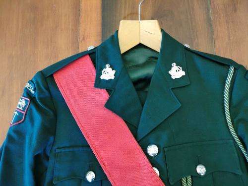 Rhodesian RLI Dress greens as worn by WOII in 2 Commando. See pictures for size.