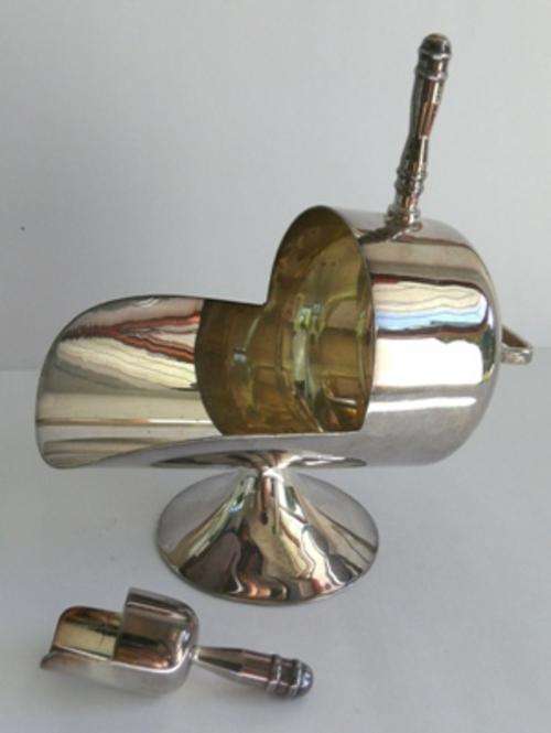 ATTRACTIVE BOWL FOR SUGAR,SWEETS,COSMETIC OR JEWELLERY..