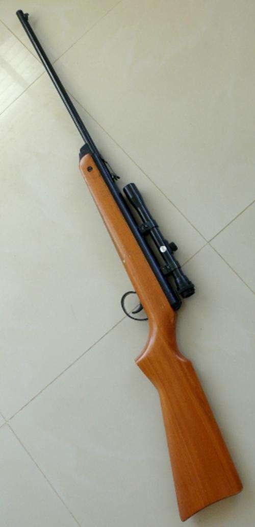 BSA AIR RIFLE,GUNS LTD,ENGLAND Pls see all images and info