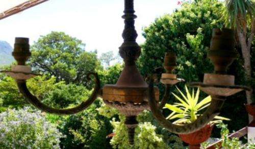 3 ARM CHANDELIER ON CHAIN