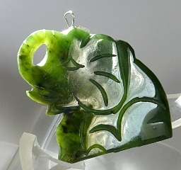 GENUINE JADE ELEFANT PENDANT