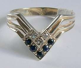 VINTAGE STERLING RING WITH FACETED STONES,BEAUTIFUL!