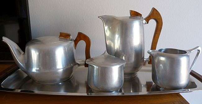 ENGLISH PICQUOT WARE.TEA COFFEE SET,MADE FROM WW2 AEROPLANE MATERIAL