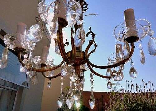 STUNNING 6 BRANCH CHANDELIER