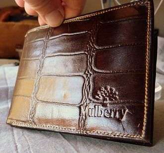 GENUINE  "MULBERRY"  LEATHER  MEN WALLET.  NEW.