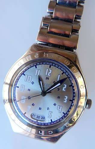 ORIGINAL SWATCH WATCH WITH DATE ''RONY'',ORIGINAL STRAP, WORKING. MADE IN SWITZERLAND.