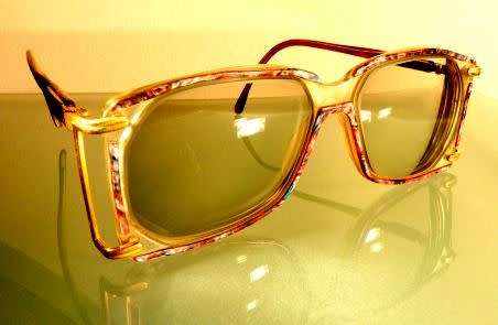 VINTAGE LADIES GLASSES / FRAME.